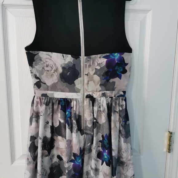 NWOT Stylestalker Floral Mini Dress - Picture 7 of 8